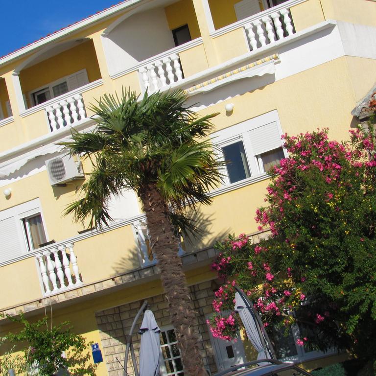 Apartments Renjak Sukošan Exterior foto