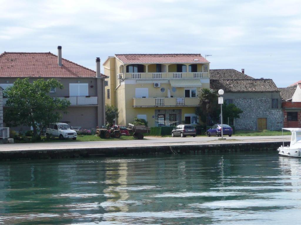 Apartments Renjak Sukošan Exterior foto